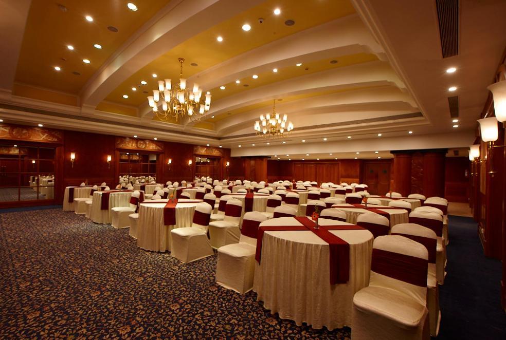 The Imperial Palace Rajkot Exterior photo